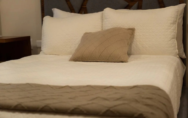 NEW - 2BR Cozy Apartment PARAMAR