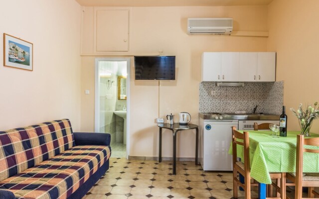 Eden Beach Hotel