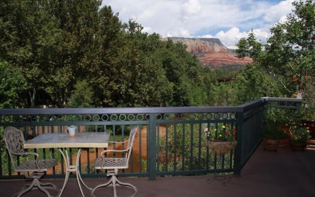 The Inn Above Oak Creek