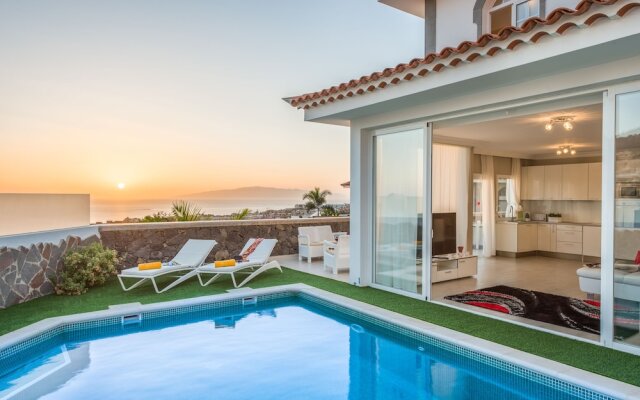 Luxury Villa Ocean View, Heated Pool