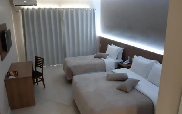 Confort Fronteira Hotel