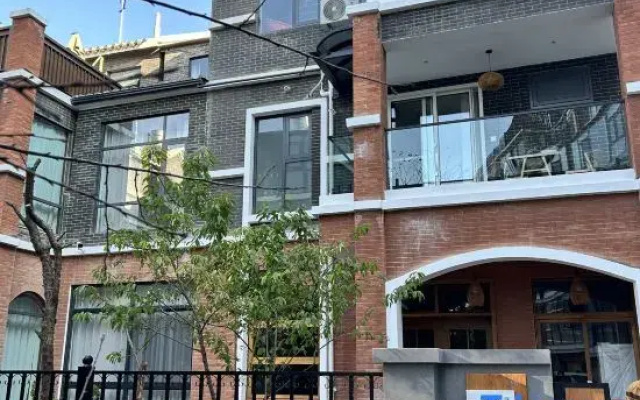 Jianshui Yifangting • Courtyard-Style Villa (Zitao Street)