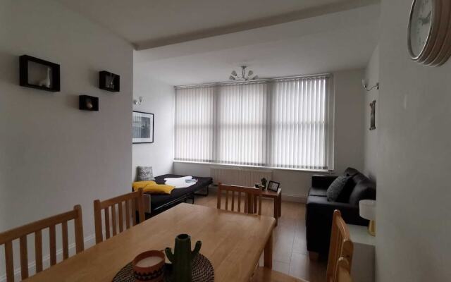 Central Apartment near Barbican Center