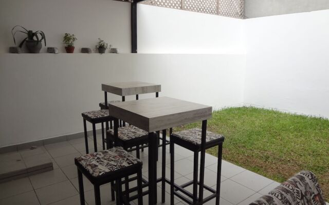 Meetinc House