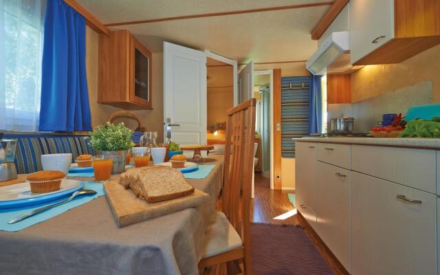 Baia Domizia Camping Village