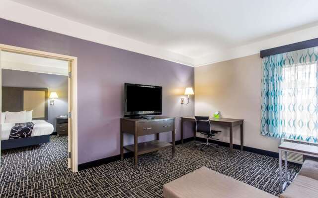 La Quinta Inn & Suites by Wyndham Fultondale Birmingham N