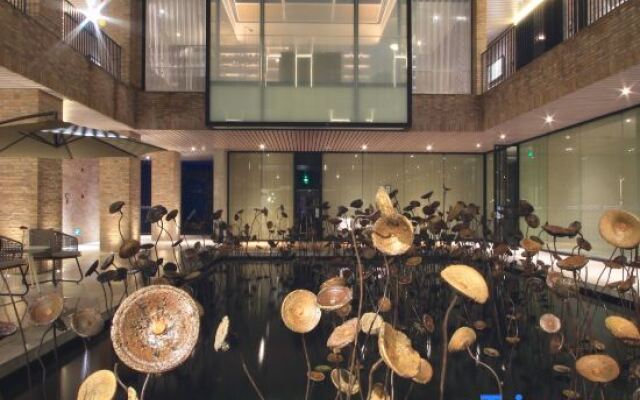 Yinju Jingde Art Hotel