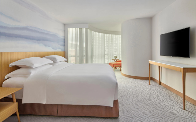 Crowne Plaza Zhuhai City Center by IHG
