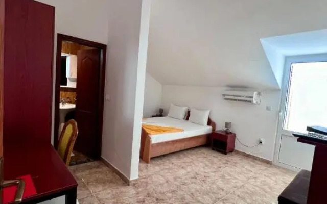 Hotel Max