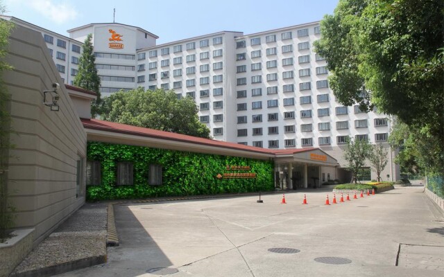 GreenTree Inn Shanghai Hongqiao Airport Hotel