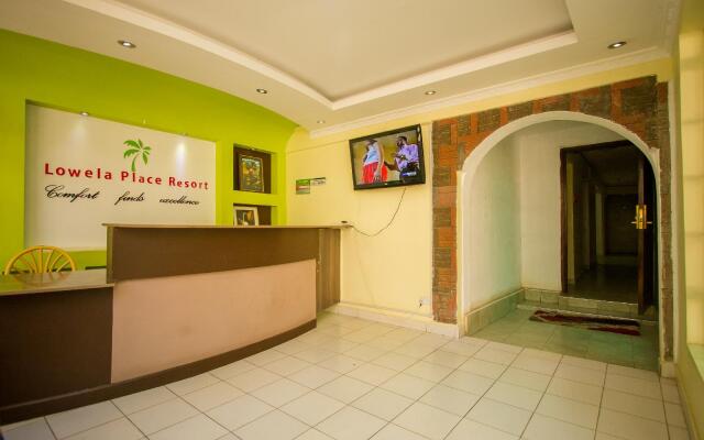 Lowela Hotel