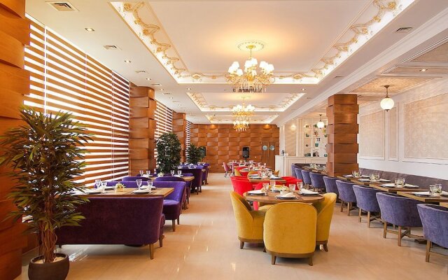 Grand hotel Palacio