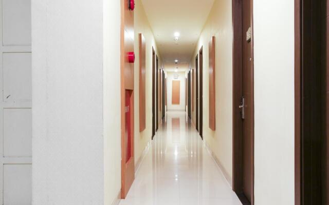 Capital O 454 Raising Hotel