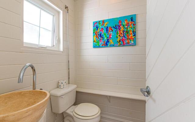 Caprice 5 -Private Beachfront Home in Gated Community