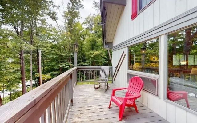 Treehouse Home Brought to you by GetAway Vacations