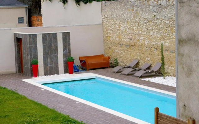 Logis Hotel Le Cheval Noir