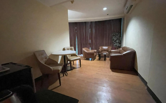 The Golden Peak Hotel & Suites powered by Cocotel