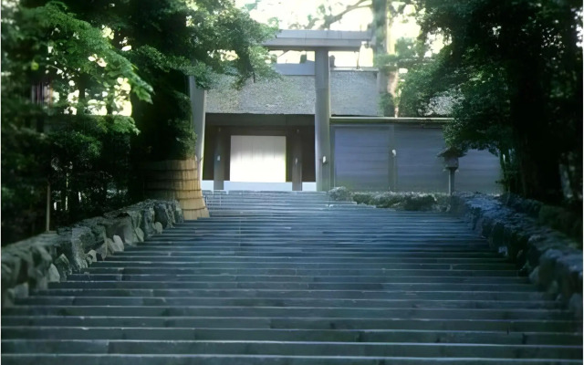 UTSUMI