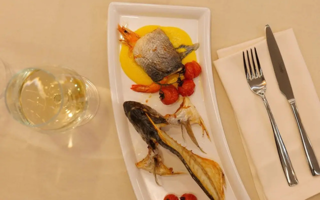 Hotel Triumf Shengjin