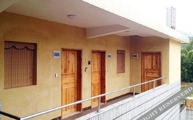 Tulou Yunshuiyao Jianjia Inn