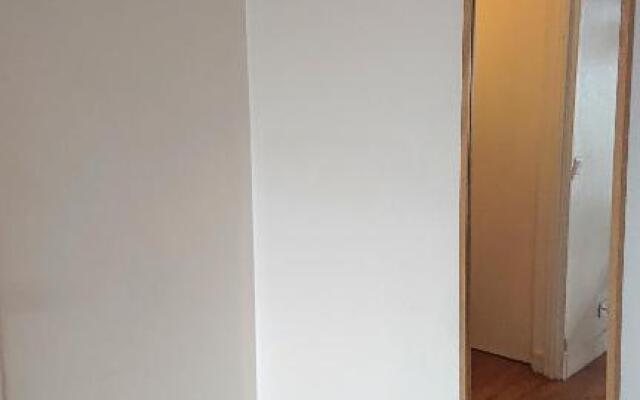 Renovated, 37m², 2 Min Walk Tram, 5 Min la Defense