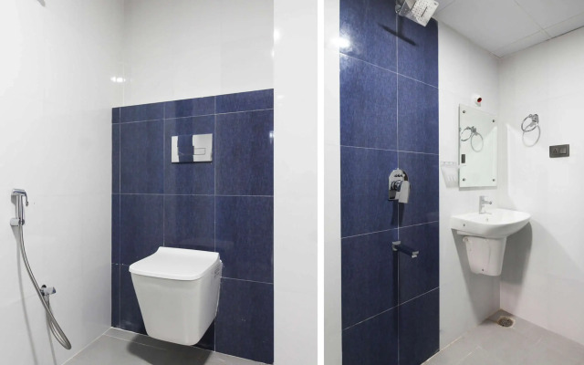 Mythri Hotel by OYO Rooms