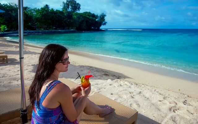 Breakas Beach Resort Vanuatu