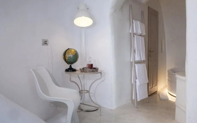 Globe Suites