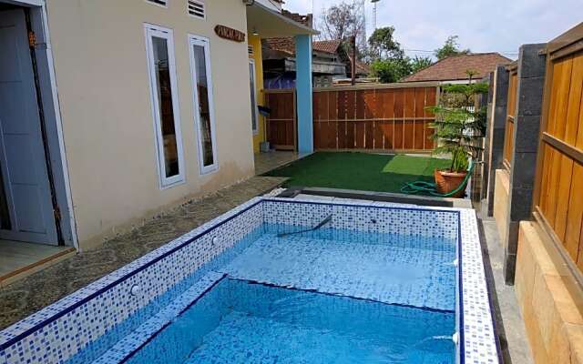 Puncak Pinus and Pool