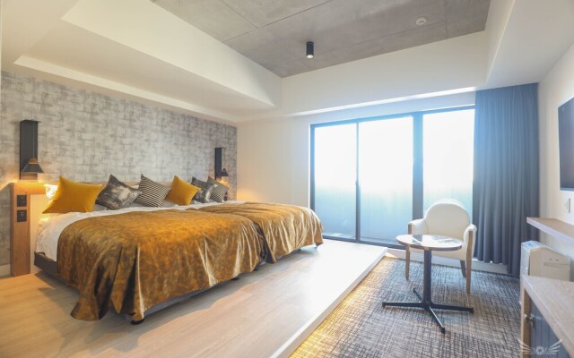 Ffffff Hotel