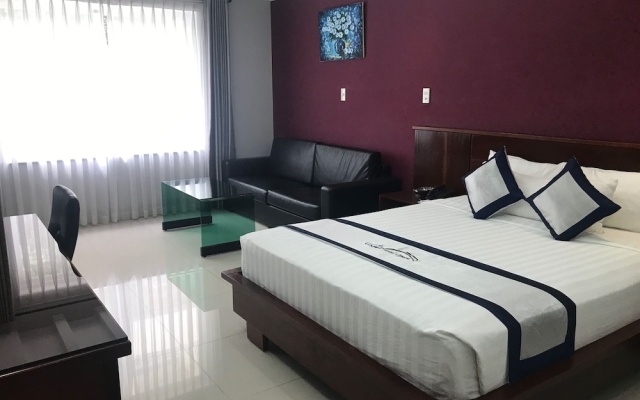 Hotel Opera – Guest Rooms – Ho Chi Minh City