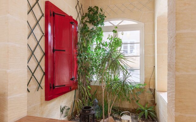 Twilight Gozitan Farmhouse With Pool