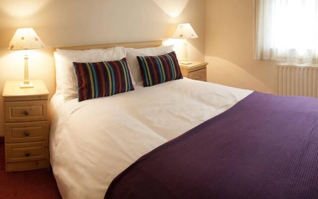 Broadlands Bed and breakfast
