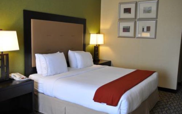 Holiday Inn Express Suite Christiansburg