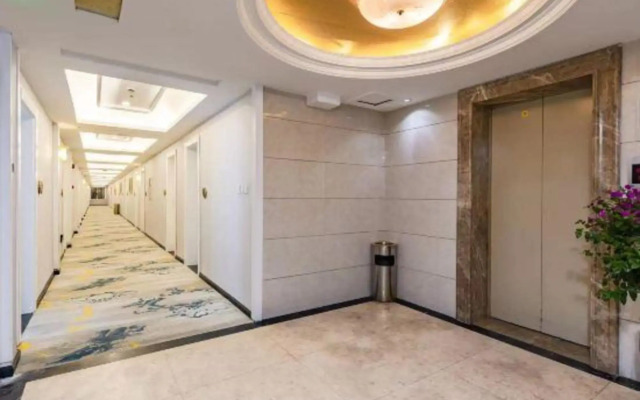 Kunming Hongrun Hotel (Kunming Railway Station MixC Branch)