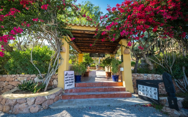 Pikes Ibiza - Adults Only