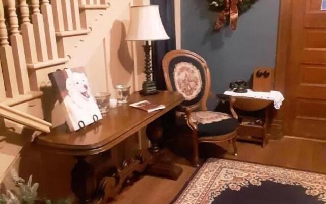 The Katherine Holle House