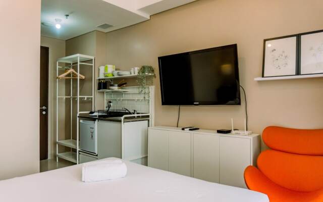 Best Deal And Comfy Studio At Transpark Bintaro Apartment