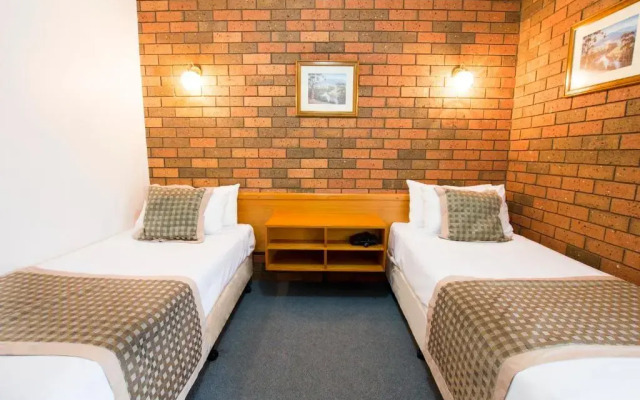 Sportslander Motor Inn