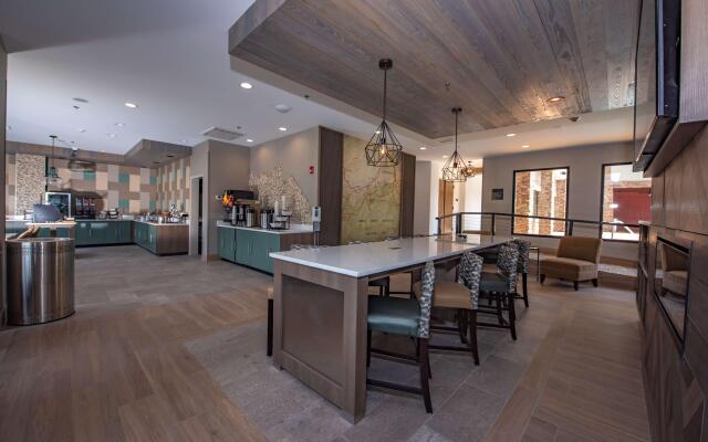 Best Western Plus Apple Valley Lodge Pigeon Forge