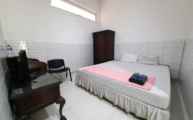 OYO 93499 Pondok Sentosa Near UPH