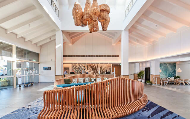 Novotel Cairns Oasis Resort