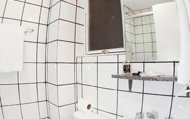 Infinity Suites Hotel