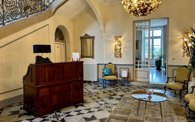 Chateau de Roquelune