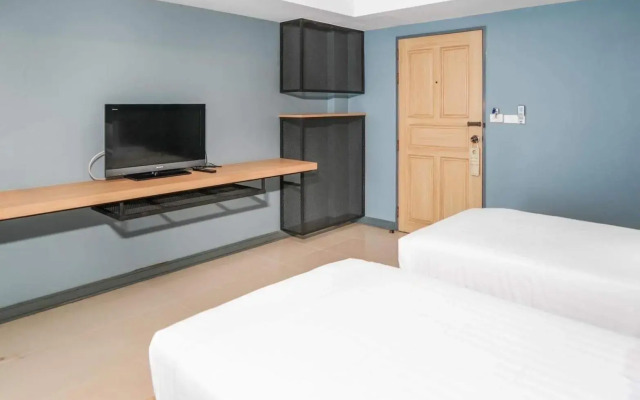 Nora Lakeview Hotel