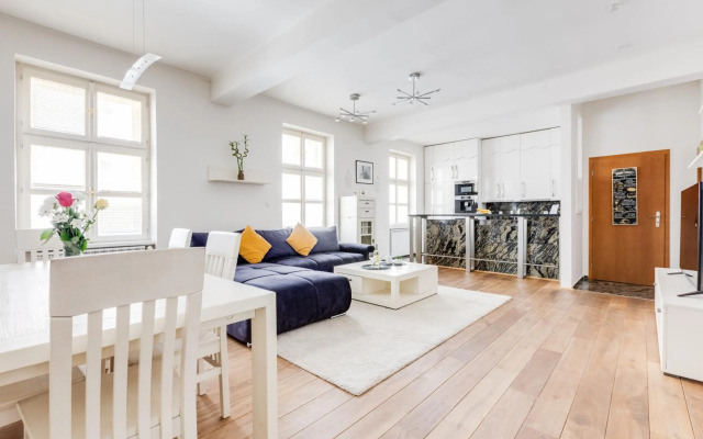 Luxury&Quiet charming 2-bedrooms Apt near river