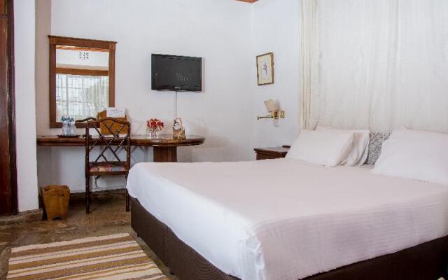 Jacaranda Lake Elementaita Lodge