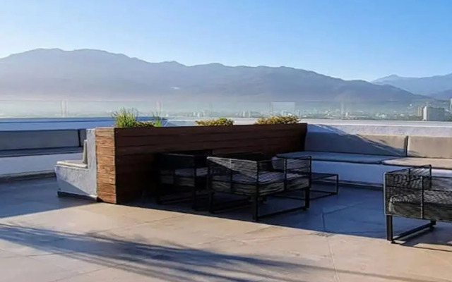 Zoho Skies Amazing View Sleeps 6