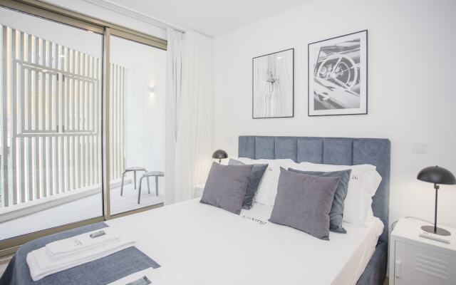 NAX Apartment D by Liiiving