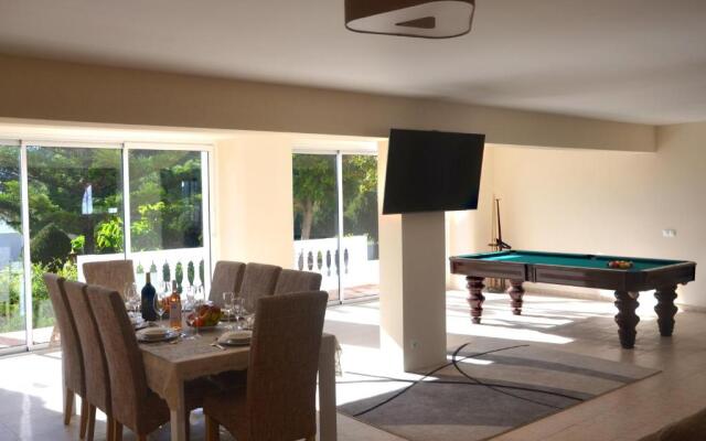 Villa on the Beach by GalanteVasques